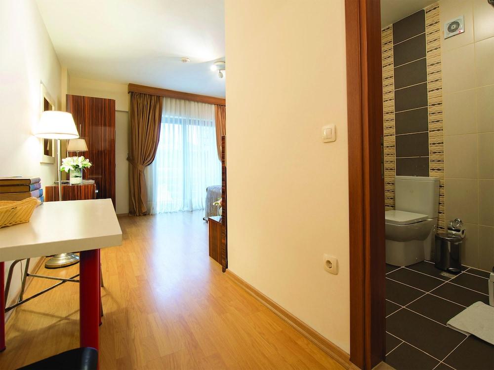 Blueway Hotel Residence Estambul Exterior foto